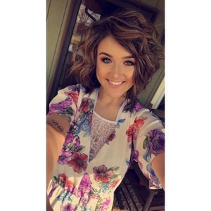 Meet your Posher, Riley